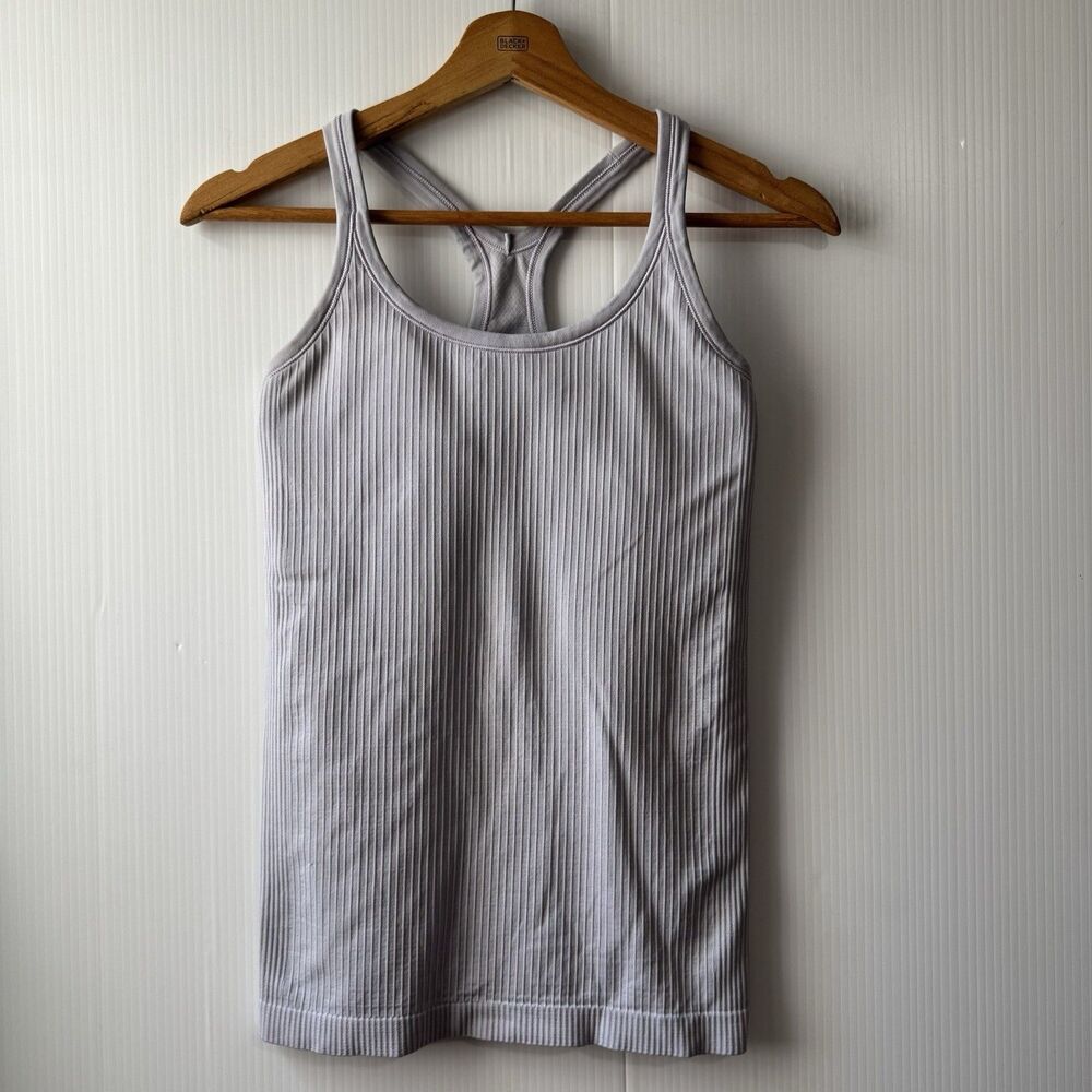 Lululemon Ebb to Street Tank Light Lavender Sz 6 Built-In Bra Stretch Seamless